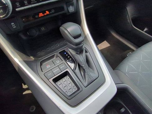 Used 2024 Toyota RAV4 XLE FWD image 12