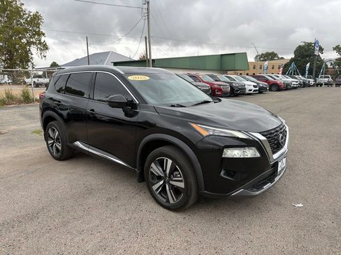Used 2023 Nissan Rogue SL FWD image 7