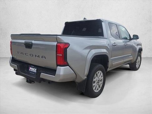 Used 2024 Toyota Tacoma SR5 AWD/4WD image 5