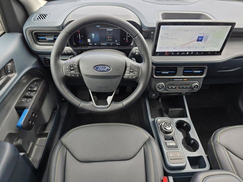 New 2025 Ford Maverick Lobo image 22