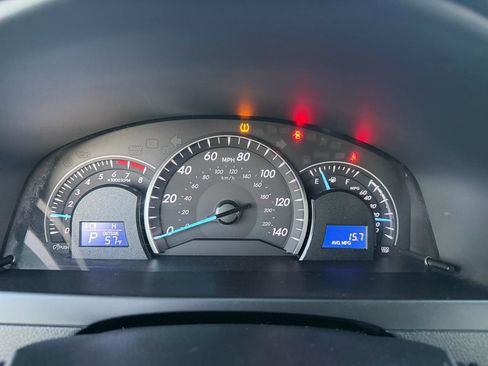 Used 2012 Toyota Camry LE image 31