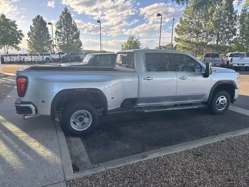 Used 2020 GMC Sierra 3500 Denali w/ Denali Ultimate Package AWD/4WD image 2