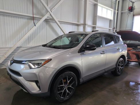 Used 2018 Toyota RAV4 SE w/ Power Extra Value Package AWD/4WD image 1