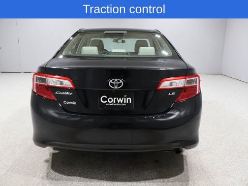 Used 2012 Toyota Camry LE image 3