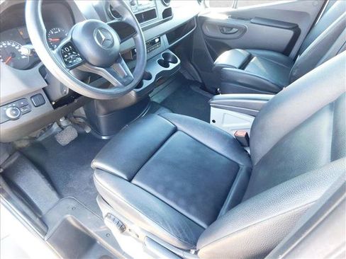 Used 2022 Mercedes-Benz Sprinter 2500 image 16
