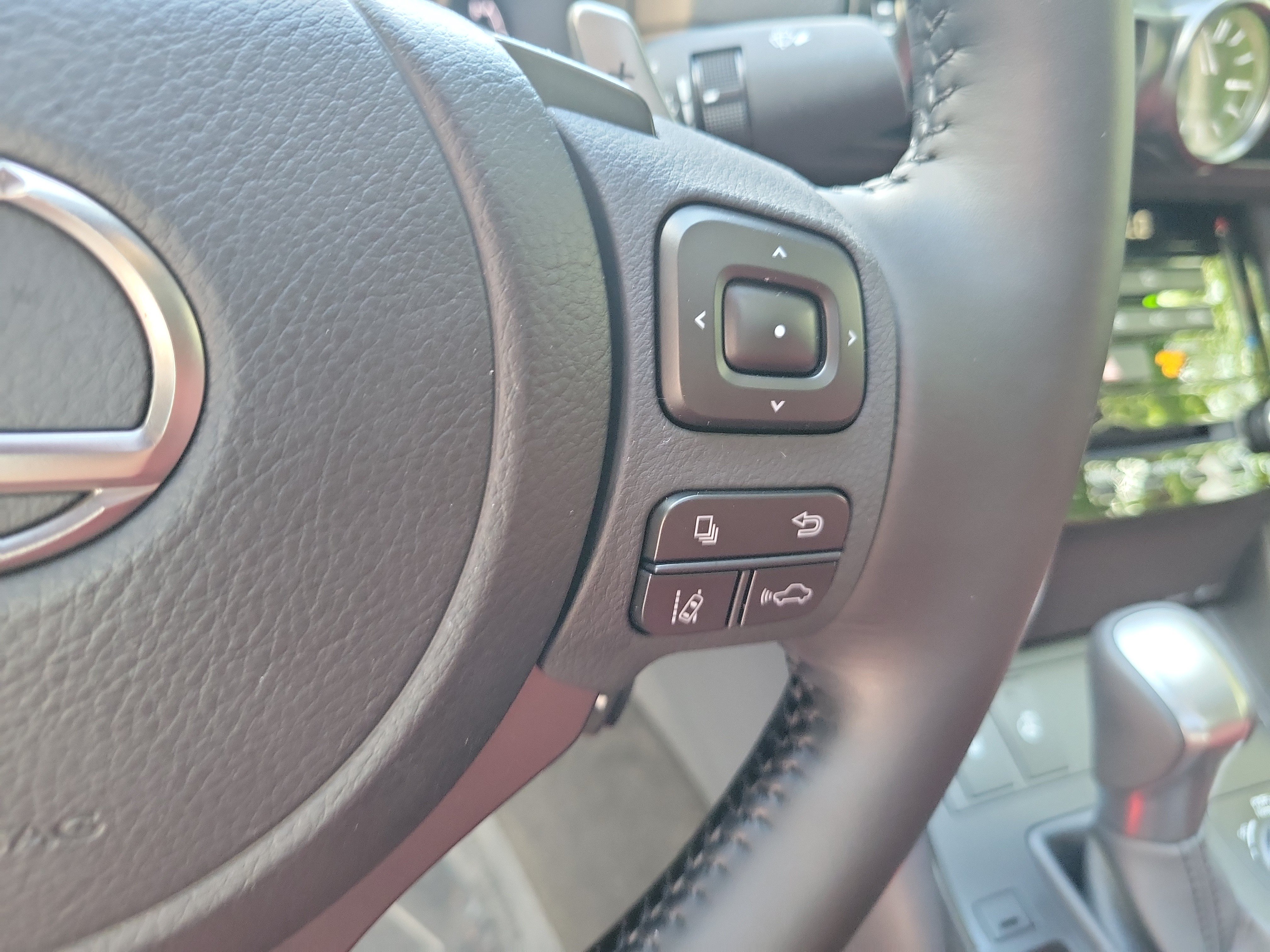 Used 2025 Lexus IS 350 F Sport w/ Accessory Package 2 RWD image 26