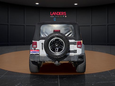 Used 2013 Jeep Wrangler Sport w/ Connectivity Group AWD/4WD image 3
