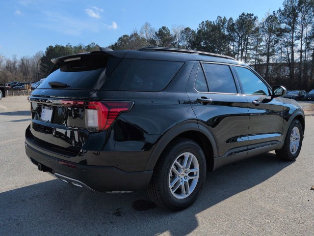 New 2026 Ford Explorer Active w/ Active Comfort Package RWD image 4