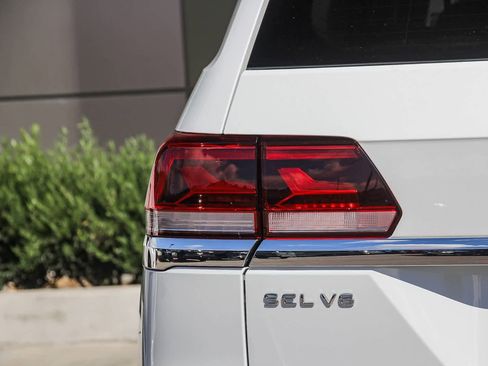 Used 2022 Volkswagen Atlas SEL image 6