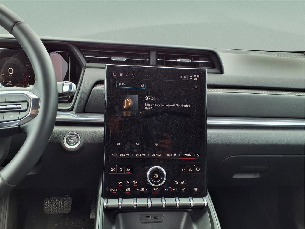 Certified 2025 GMC Terrain Elevation AWD/4WD image 17