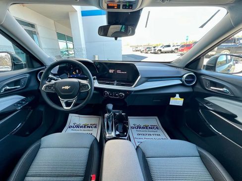 New 2026 Chevrolet Trax LT w/ Driver Confidence Package image 2