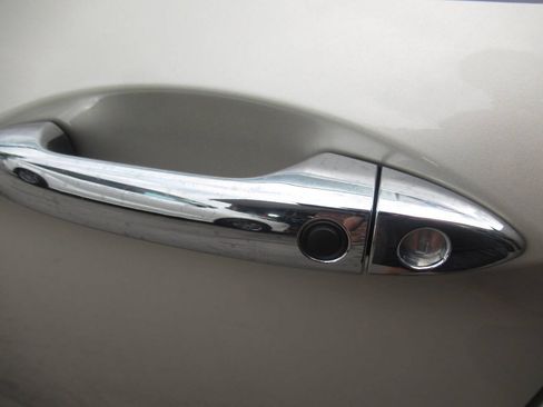 Used 2015 Honda Accord EX-L image 16