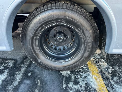 Used 2017 Mercedes-Benz Sprinter 3500 image 75