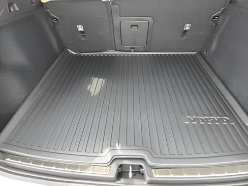 New 2026 Volvo XC60 B5 Plus w/ Protection Package Premier image 30