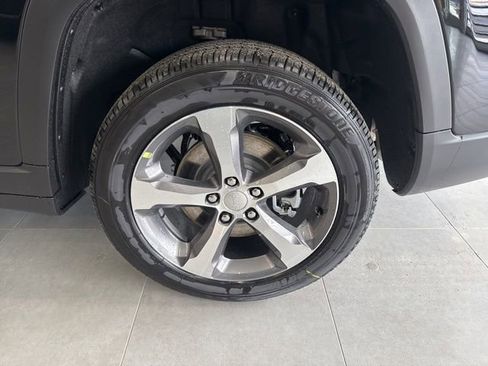 New 2026 Jeep Grand Cherokee L Limited AWD/4WD image 13