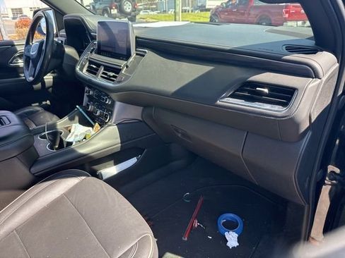 Used 2021 GMC Yukon SLT w/ Rear Media and Nav Package image 20