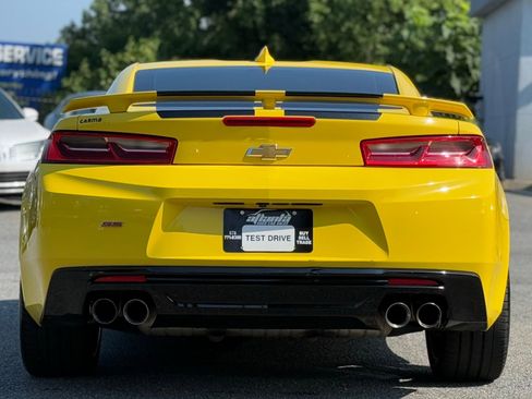 Used 2017 Chevrolet Camaro SS image 4