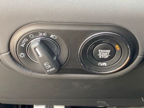 New 2024 Maserati Levante Trofeo image 40