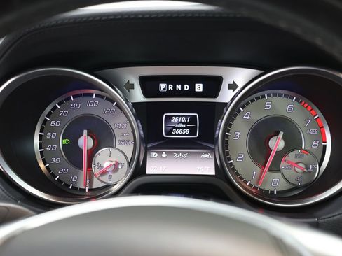Used 2013 Mercedes-Benz SL 550 image 18