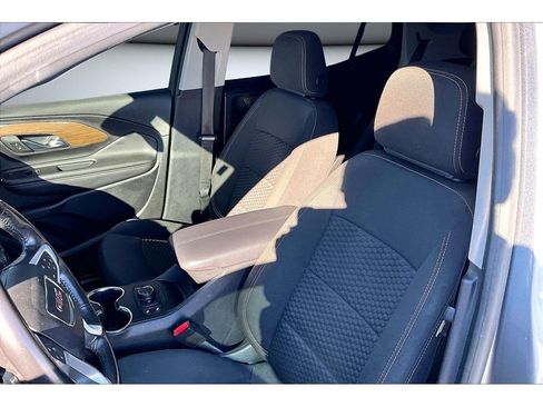 Used 2019 GMC Terrain SLE w/ Driver Convenience Package image 26