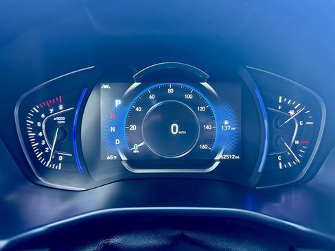 Used 2020 Hyundai Santa Fe Limited w/ Cargo Package image 17