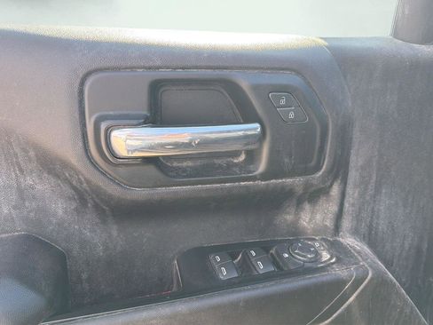 Used 2020 Chevrolet Silverado 1500 Custom Trail Boss w/ Custom Convenience Package image 10