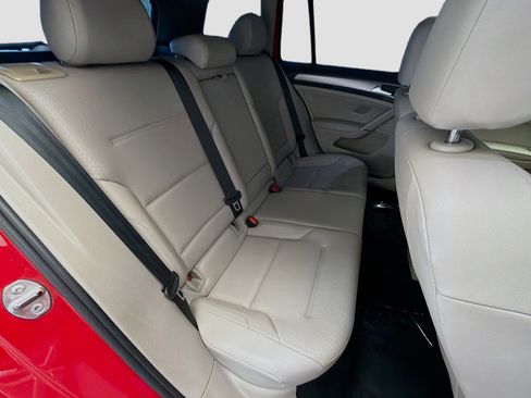 Used 2017 Volkswagen Golf SE FWD image 14