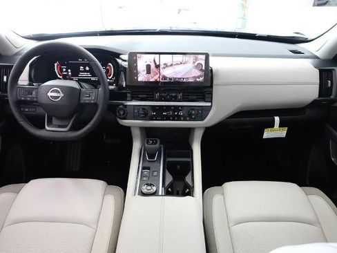 New 2026 Nissan Pathfinder SL w/ SL Premium Package AWD/4WD image 28