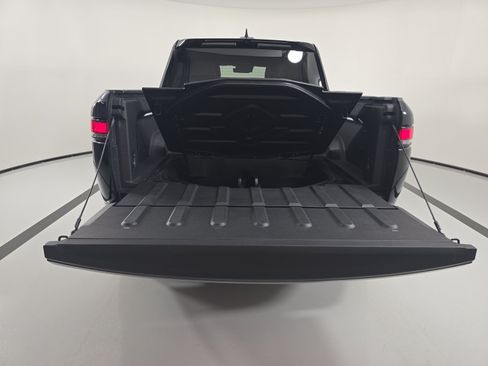 Used 2025 Rivian R1T Adventure AWD/4WD image 15
