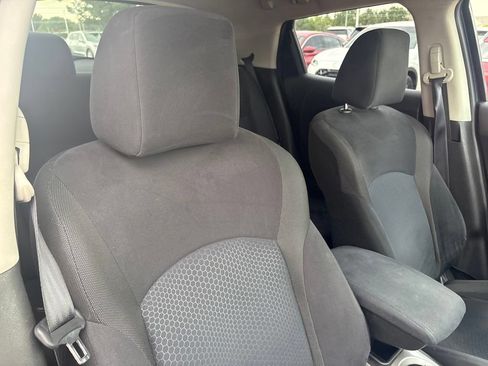 Used 2014 Nissan Juke SV AWD/4WD image 23