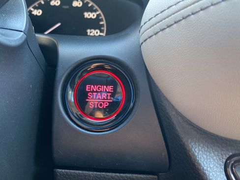Used 2024 Honda HR-V EX-L image 22