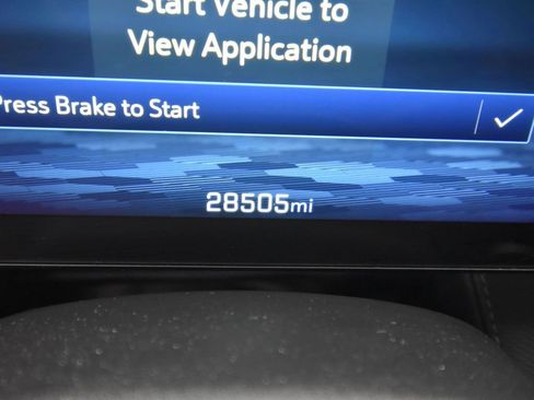 Used 2025 Chevrolet Equinox LT w/ Convenience Package II image 15