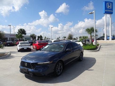 Certified 2024 Honda Accord EX-L image 1