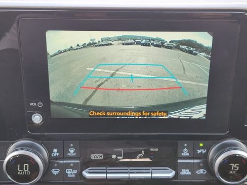 Certified 2025 Toyota Highlander LE AWD/4WD image 16