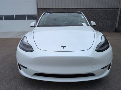 Used 2022 Tesla Model Y Performance AWD/4WD image 8