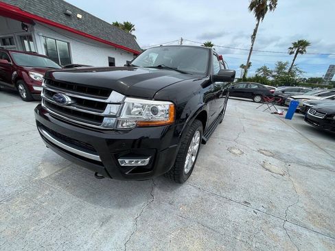 Used 2016 Ford Expedition Limited AWD/4WD image 4