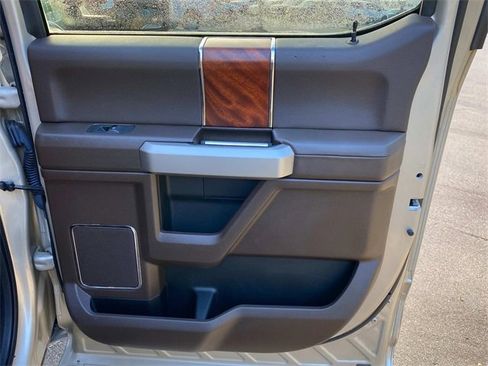 Used 2018 Ford F250 King Ranch w/ King Ranch Ultimate Package image 35