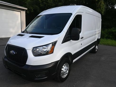 Used 2023 Ford Transit 250 Medium Roof AWD w/ Load Area Protection Package image 6