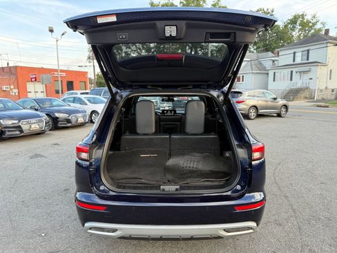 Used 2022 Mitsubishi Outlander SEL image 12