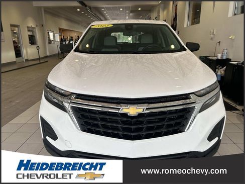 Used 2023 Chevrolet Equinox LS image 34