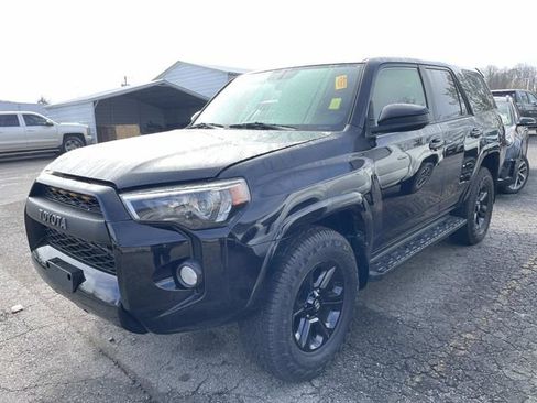 Used 2015 Toyota 4Runner SR5 image 12