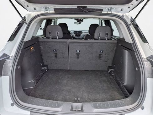 Used 2023 Chevrolet TrailBlazer LT FWD image 12
