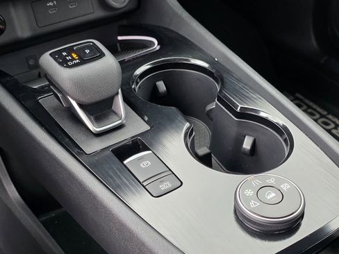 Used 2025 Nissan Rogue SV w/ Rock Creek Premium Package image 27