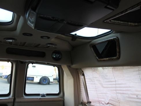 Used 2006 Chevrolet Express 1500 RWD image 56