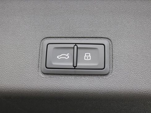 New 2026 Audi Q3 quattro 2.0T AWD/4WD image 32