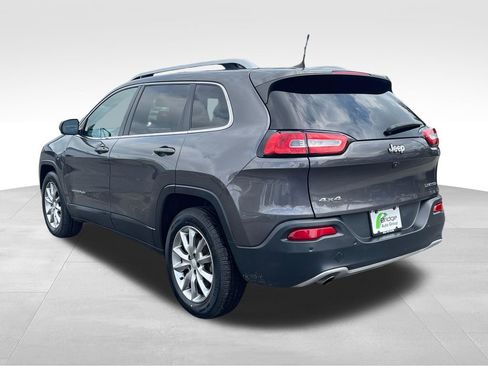 Used 2018 Jeep Cherokee Limited AWD/4WD image 6