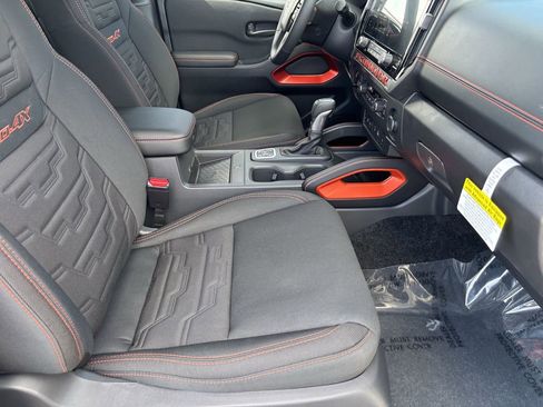 New 2026 Nissan Frontier PRO-4X w/ Pro-4x Convenience Package image 9