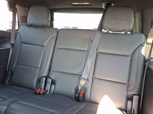 Used 2023 Chevrolet Tahoe LT w/ Luxury Package AWD/4WD image 9