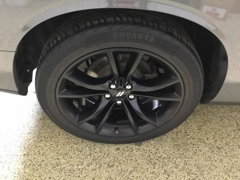 Used 2018 Dodge Challenger R/T w/ Blacktop Package image 18