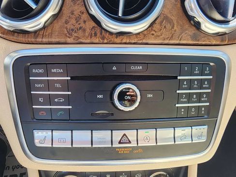 Used 2018 Mercedes-Benz GLA 250 4MATIC image 24